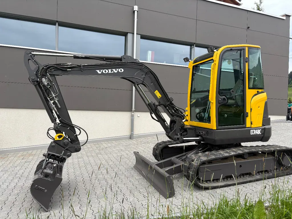 0a312139-1865-4b10-bfe4-61400c670116-Volvo ECR48C (4).jpg