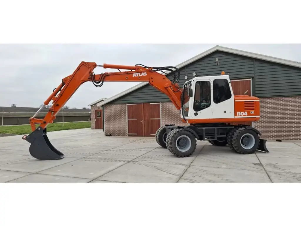 b7f20358-60d6-4b2d-89f4-5408de42ceae-3165d36e-e9bd-4600-9d38-b55e93b62863 conv.jpg