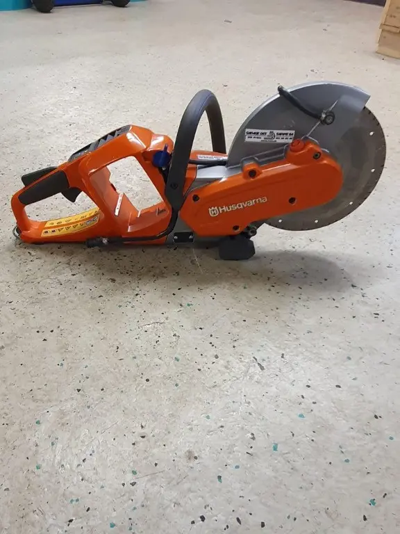 f56ff15b-2bfa-4c17-b065-80c8c25e46f3-Husqvarna K535 (2).jpg