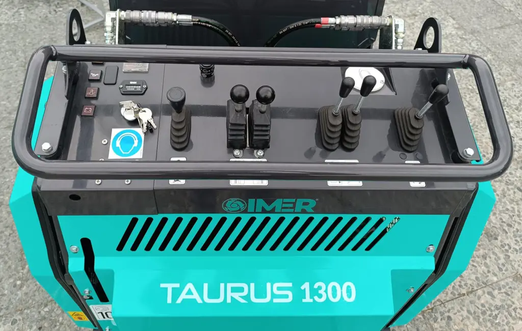 60f0cb90-65c4-48b5-8a02-84525d78485f-Taurus1300_gal05.jpg