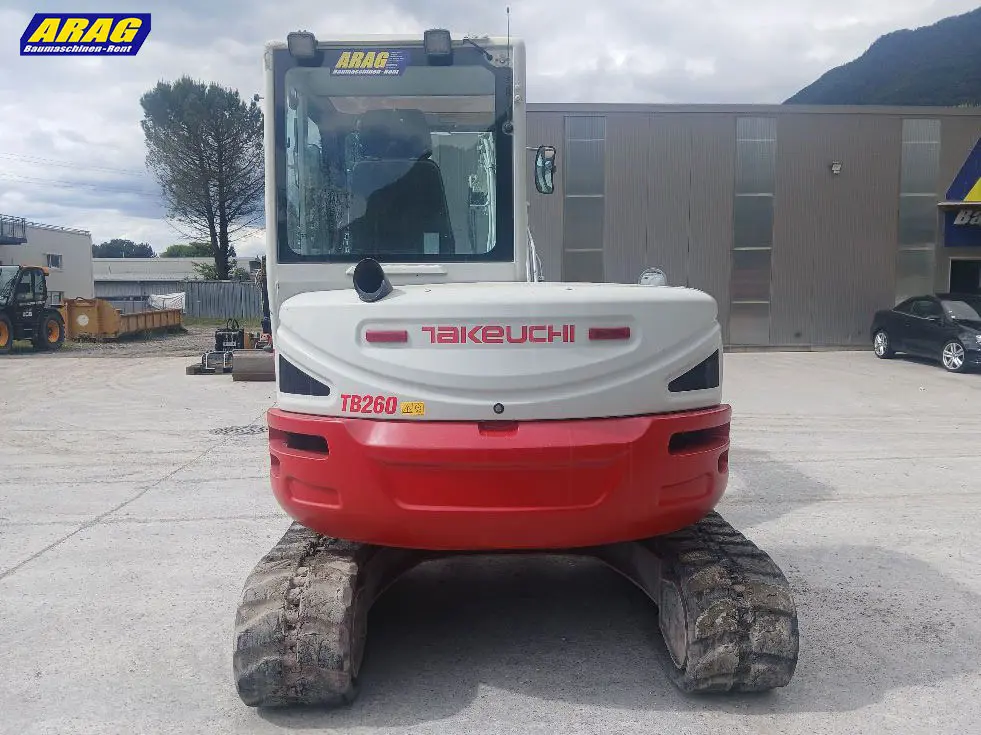 7b8fd9a7-ff64-4a40-9bd1-676317ee6d44-takeuchi TB260_0000004108_03.jpg
