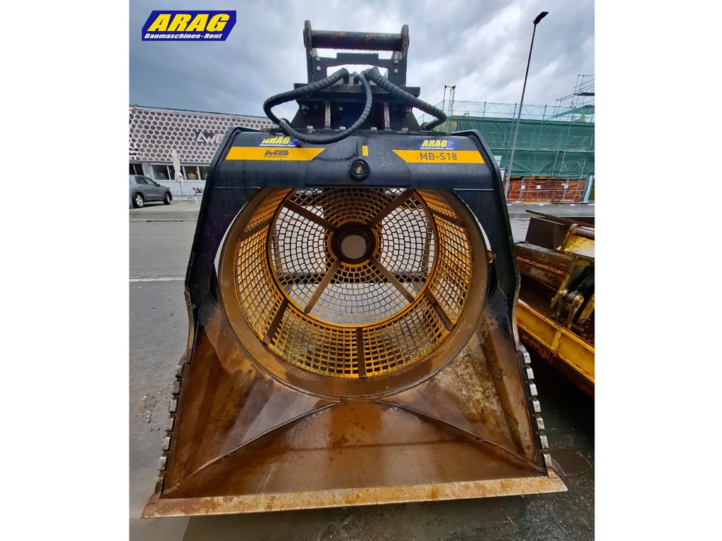 a461232c-4daa-4c7e-8a81-a0052a064311-mb s180 Sieblöffel_ARAG4027_02.jpg