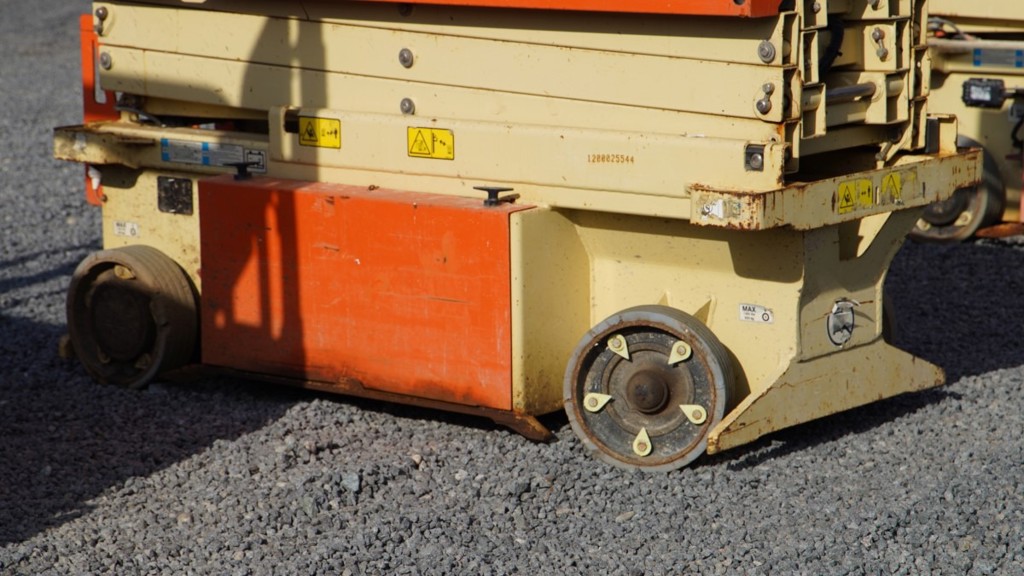 b8786299-1421-4543-b1c3-f7440444c6be-gebrauchte arbeitsbühne.jpg