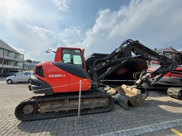 Kubota KX080-4