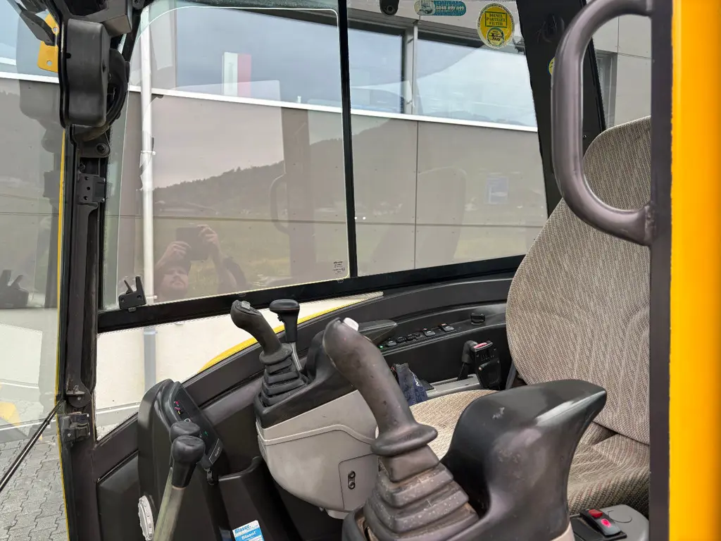 40dbda48-acaa-41a3-ab99-c3a136a14d2c-Volvo ECR48C (7).jpg