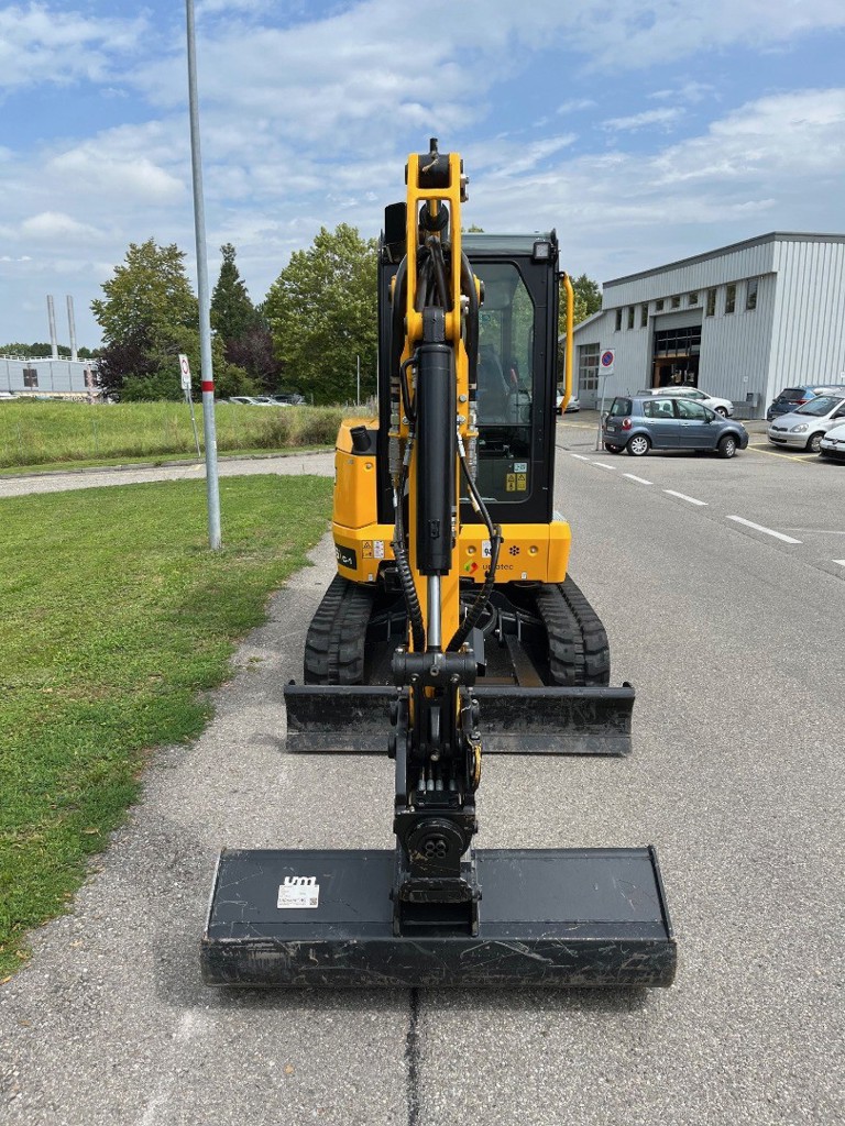 aeacde26-f378-4a54-9a8f-9f9588b13a90-26C-1 7.jpg