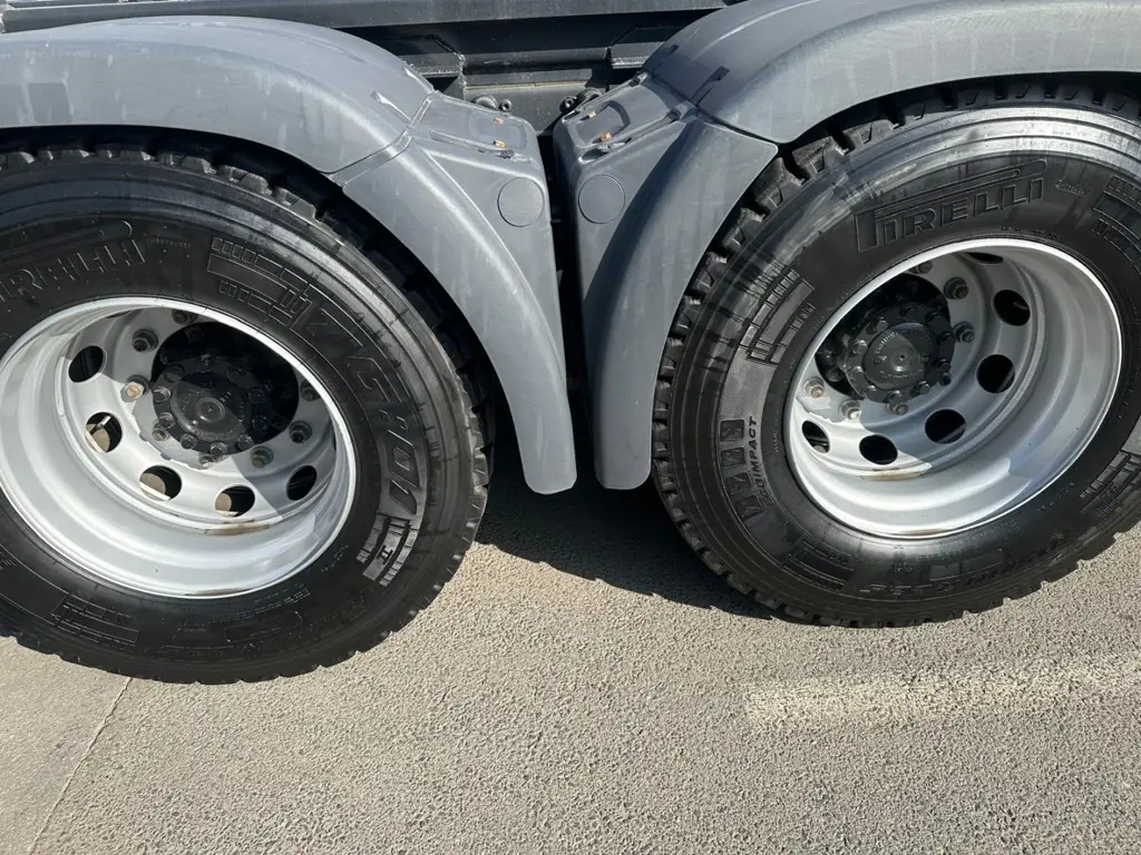 10840942-d61f-43cd-bf44-0f22f8458e9e-WhatsApp Image 2026-03-10 at 16.44.43 (10).jpg