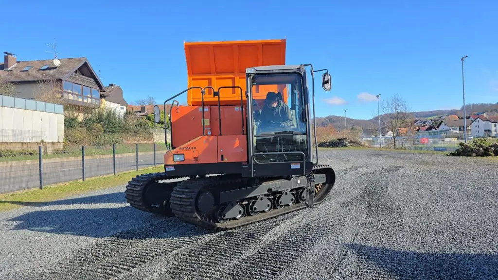 Raupendumper Hitachi EG70R-3
