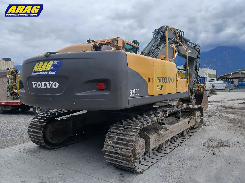 c1f9de58-1f3c-4ac5-bdf9-8e6b8bc8b850-volvo EC290_0000000712_04.jpg