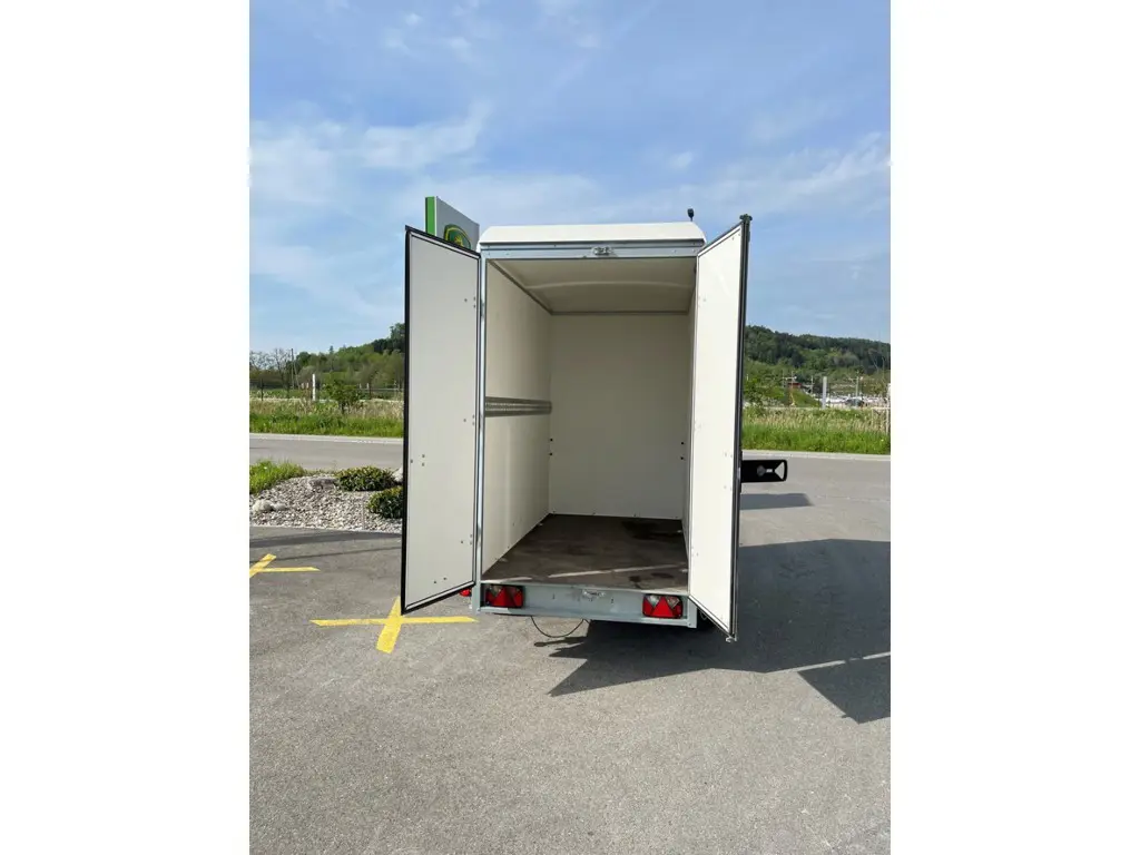 93bf453b-3397-4868-ae28-b3427e559a99-Böck 3.jpg