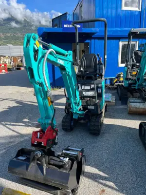 Mini-pelle Kobelco SK10SR-2E