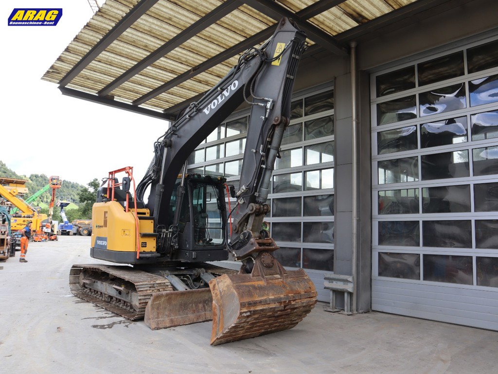 2dccd9d9-b1e1-484f-9710-6c3e1bef2c50-volvo ECR145EL_0000002070_06.jpg