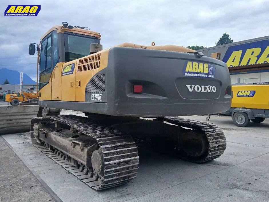 a95d7933-b40c-4b3d-ad25-977bfe921a24-volvo EC290_0000000712_02.jpg