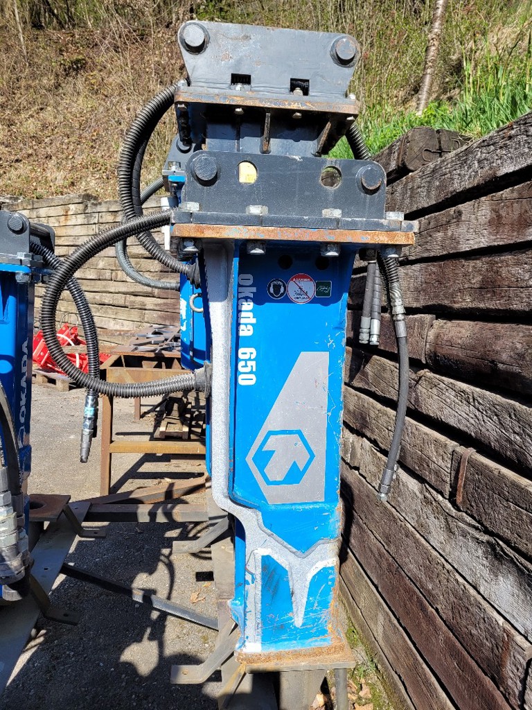 cdc37e12-0e48-45cc-aaa3-00b63e7d3f2a-650 2.png