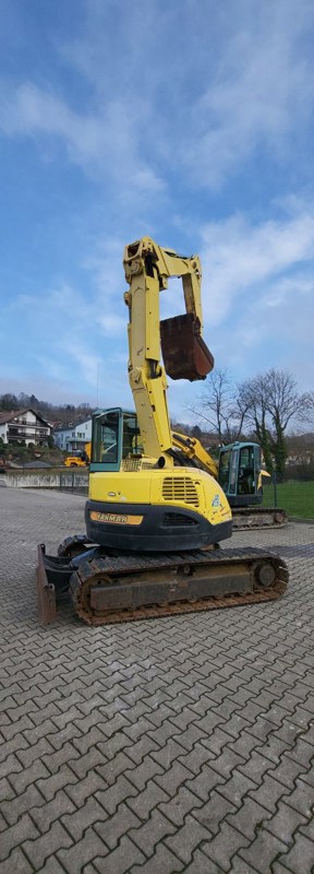 461a1b34-d022-4ba0-a0fc-f03d116ad45f-Yanmar B7.jpg