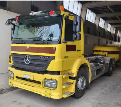 Mercedes AXOR 1829 Hackengerät Container Siloki