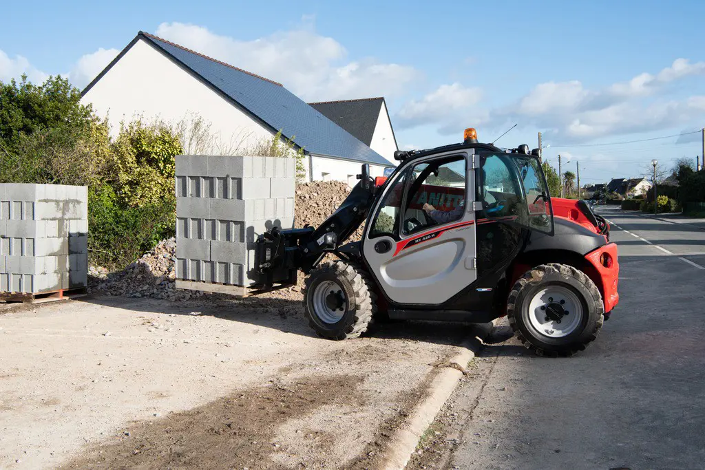 Manitou MT 420H 57K ST5 S1 / 2026 / M015447