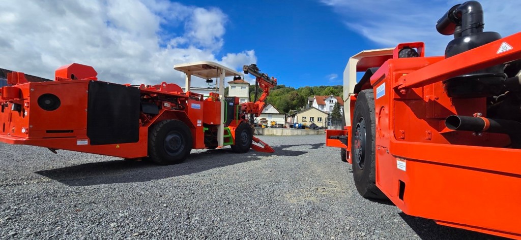 1b02d267-cb65-4d4b-9cd2-6a5f9bb1b8c0-Sandvik Mining Equipment.jpg