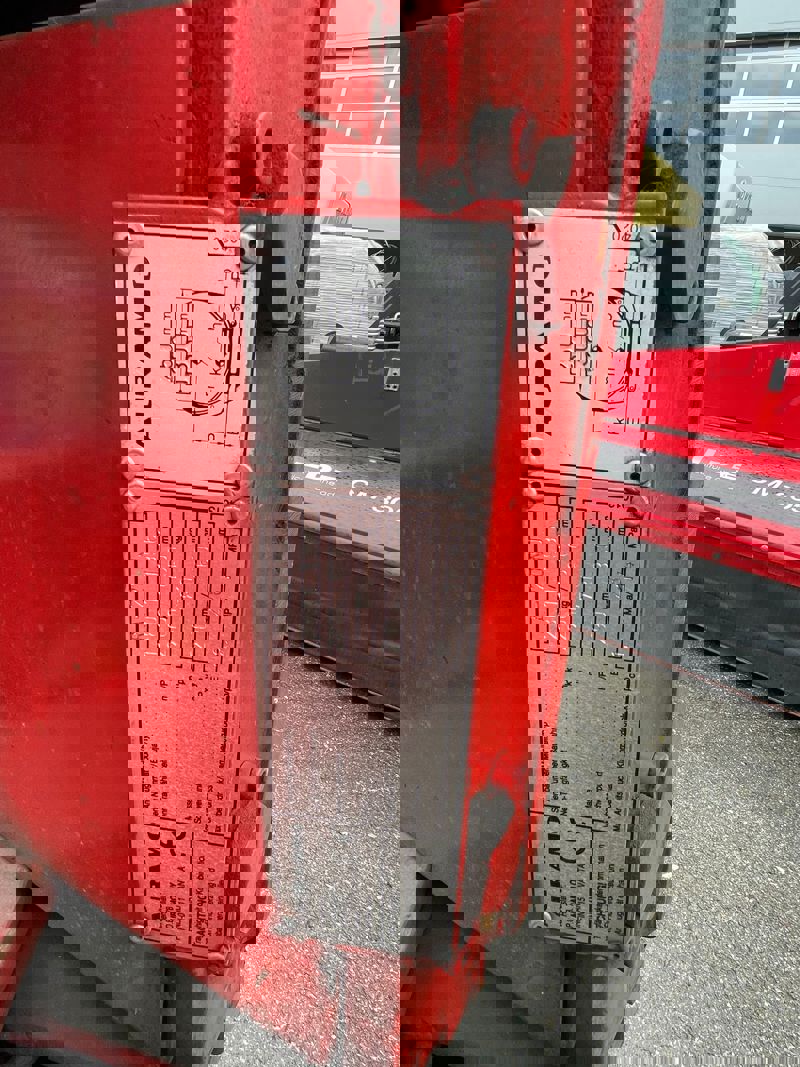 0cffe379-26c9-4a28-b5d0-783408b5b111-WhatsApp Image 2024-06-26 à 16.36.26_da4ce3eb.jpg