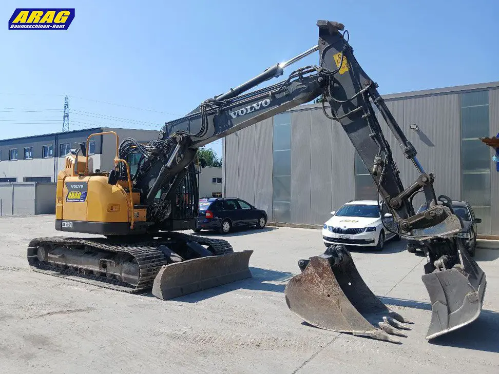 b96566bb-7929-4649-9cc4-c1a8d7d2b743-volvo ECR145DL_0000000340_06.jpg