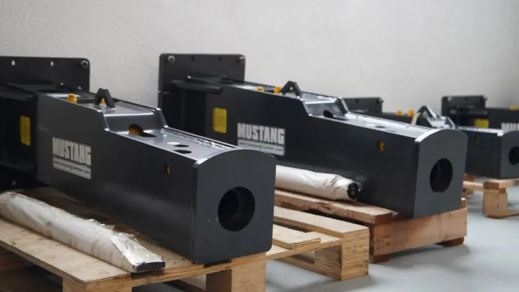 a9a9abe0-4eb0-409d-9f3a-051297efb390-Mustang HM 702.jpg