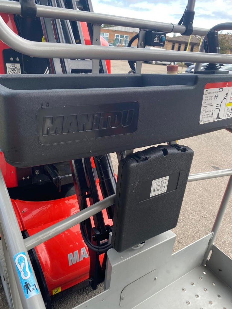 3370141a-0839-4d0e-8235-a529865fddd5-WhatsApp Bild 2025-10-28 um 18.jpg