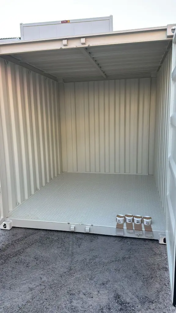 a449d9a5-83fc-4749-b877-150fd8eb6202-WhatsApp Image 2025-11-18 at 09.09.04 (5).jpg