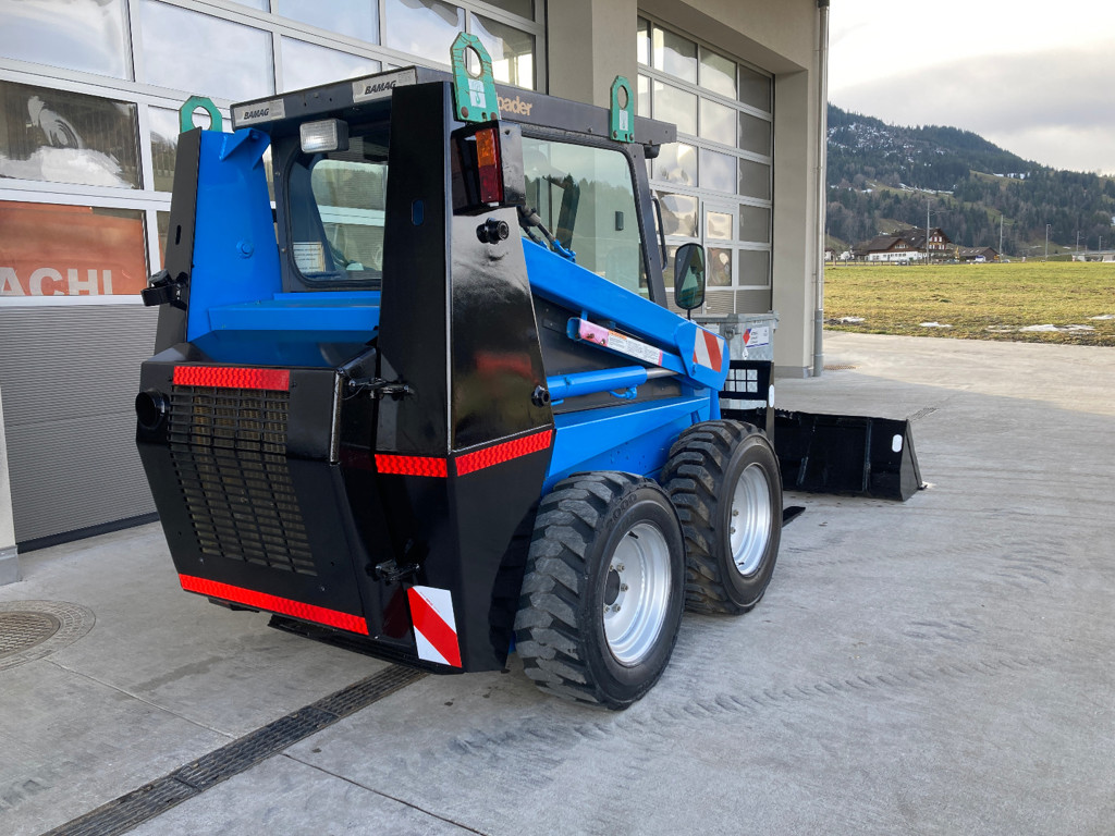 26cd25fa-55dd-4647-b8f4-3f731b7bbff8-Case Kompaktlader (4).jpg