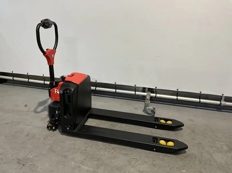 d08c22bb-d68b-481f-84ef-79631ebda11b-6 conv.jpg