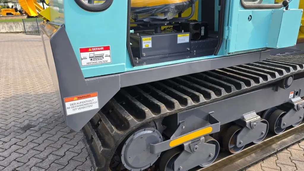 32a77d8f-e893-48b1-ab2c-e96b3d312c8c-yanmar dumper.jpg