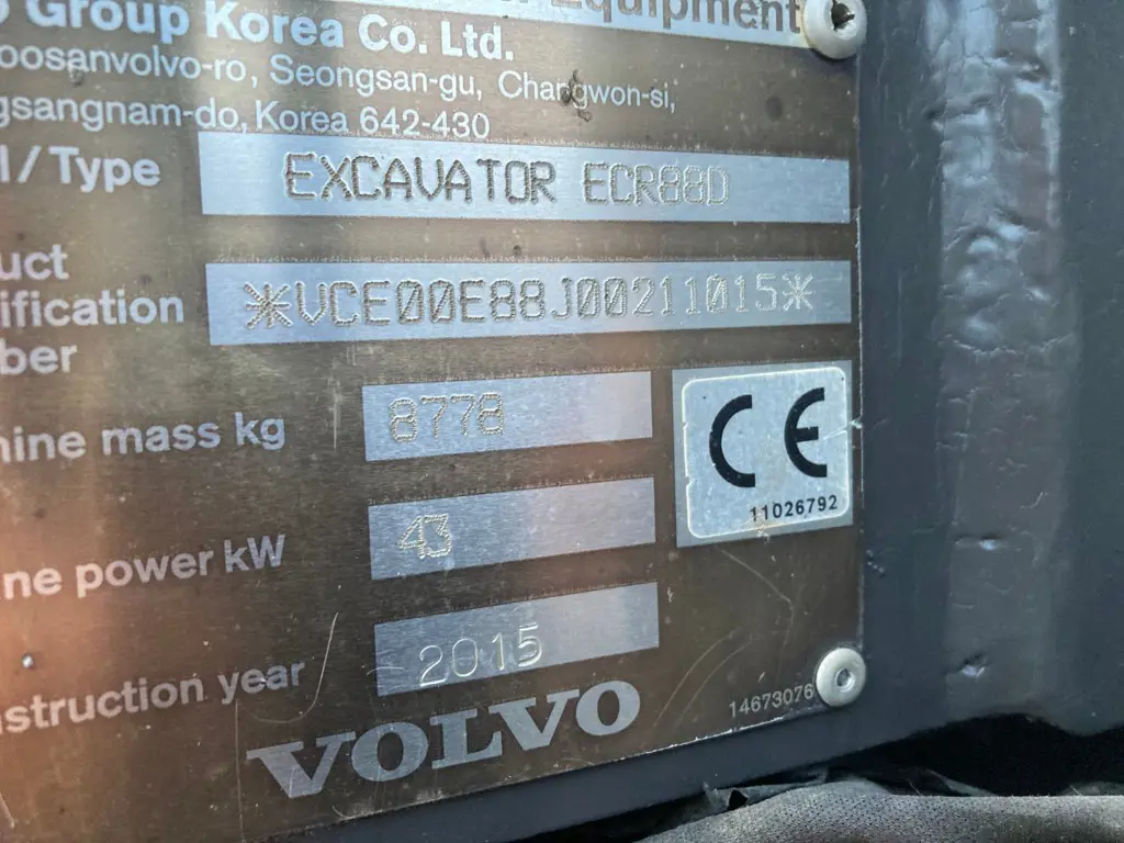 f50c88a7-f319-4a34-bb41-9d623deef96e-Volvo ECR88 (9).jpg