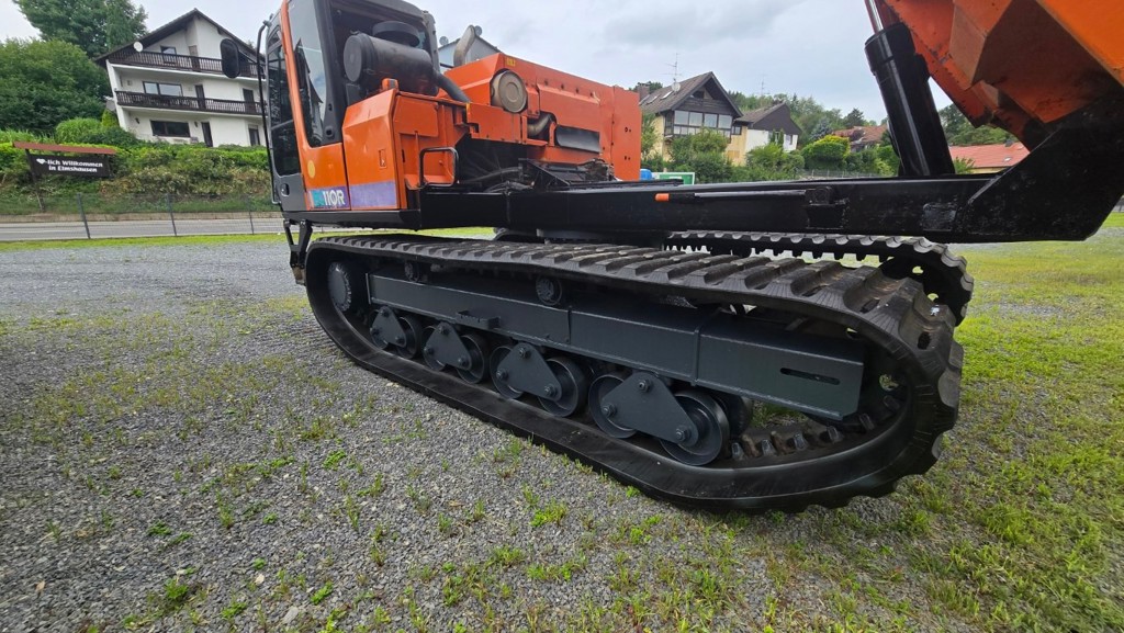 06e657b9-26fb-4be6-8116-ade5ee3b8b7e-Hitachi dumper.jpg