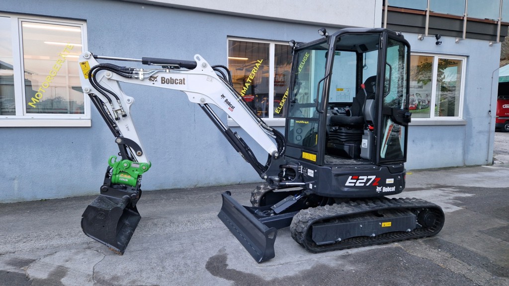 6cc32cd0-9022-48aa-8976-adbed796931b-E27z B5W712695 (2).jpg