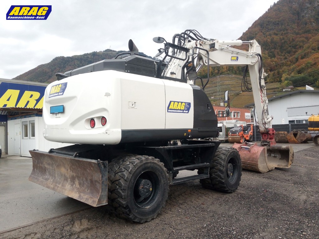 48874cb5-0f8e-434f-8347-3bb168281fcd-hitachi ZX140_0000003340_05.jpg