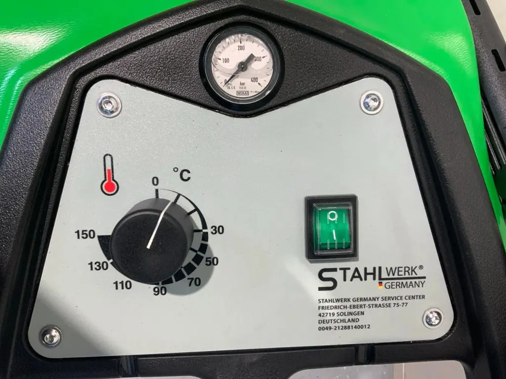 a2c8fd8e-a8e8-4d7d-8df3-9fa48ac839d7-6 conv.jpg