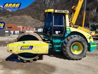 AMMANN ASC 130PD Walzenzug mit Stampffüssen