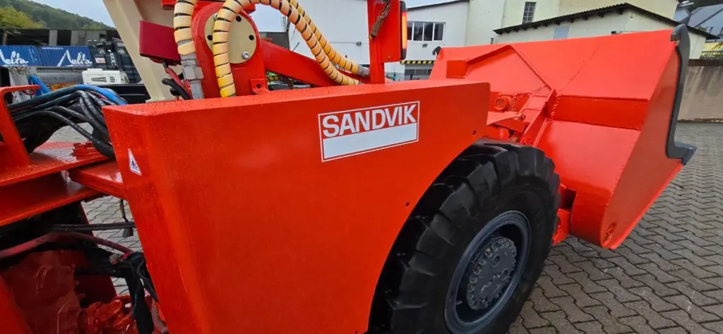 b858c0a7-2cf1-46b2-84a4-38d5f30ecb16-Sandvik-mining.jpg
