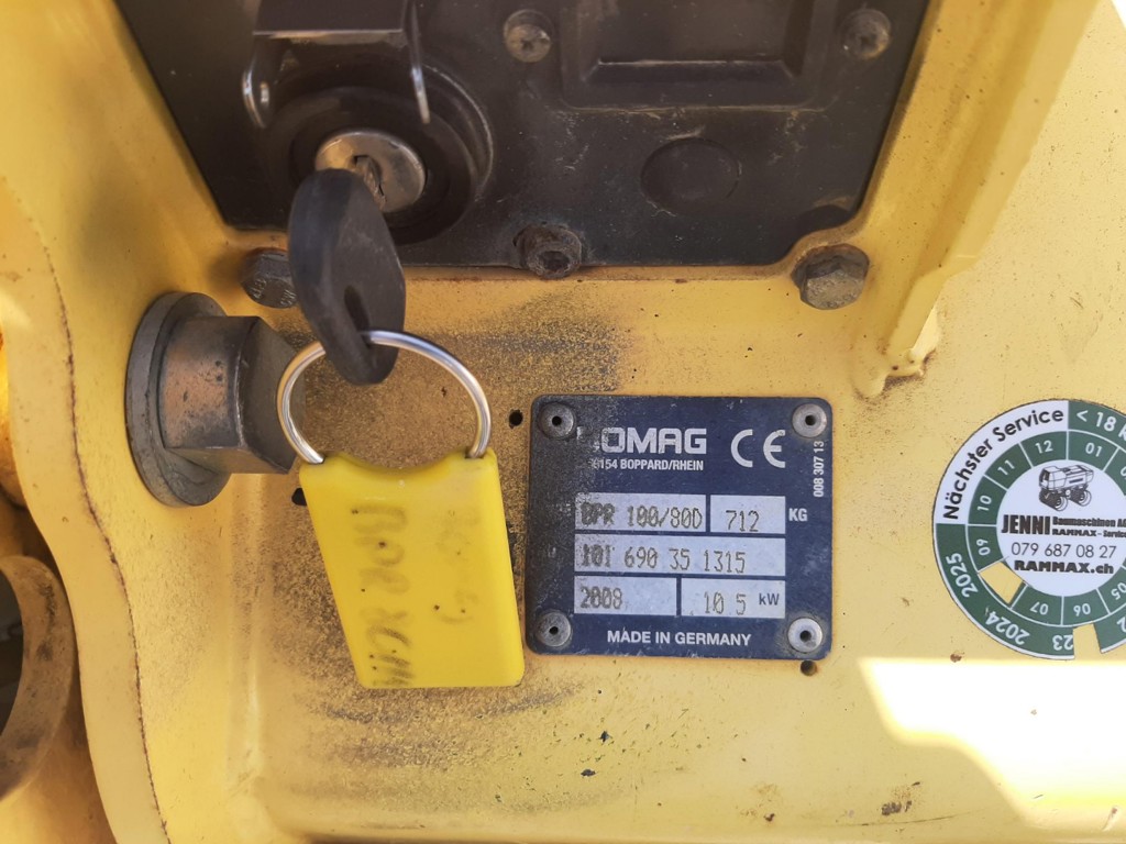 f3e08267-6fd4-4441-b8a8-212120e9733d-Typenschild (2).png