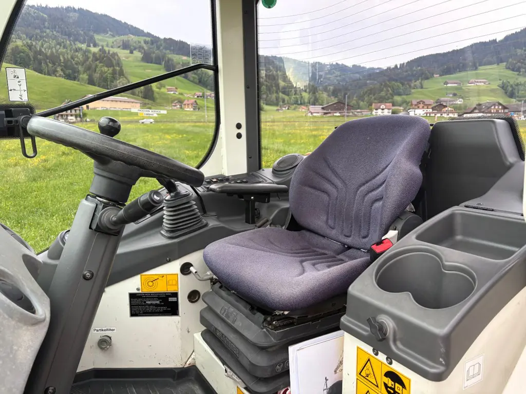 8835fc9f-7e27-490a-9fc9-8e617ce85c14-Liebherr L508C Pneulader (7).jpg