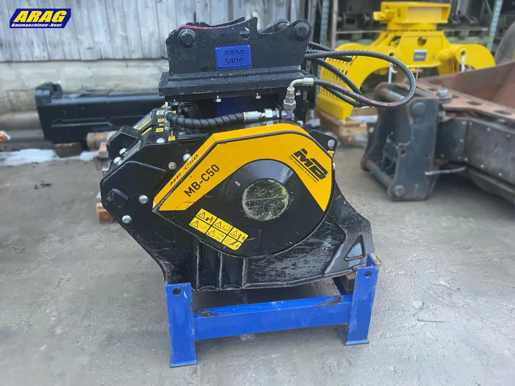 1b49a05c-361c-4cce-9b51-611a6f0b048a-MB C50 S4_ARAG5283_01.jpg