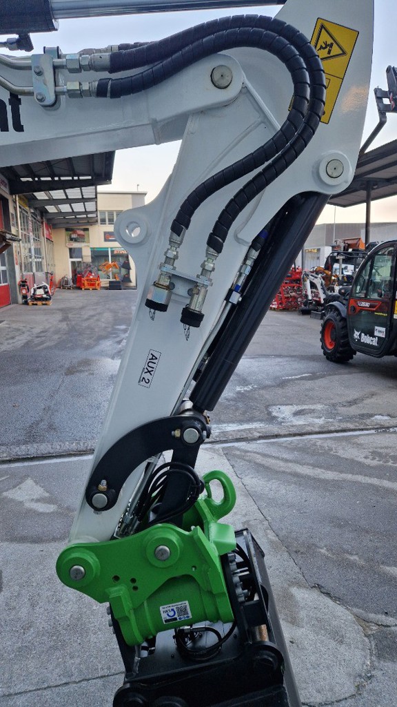 a895b8c5-cf87-4e7d-91e0-3aac0c49ba6b-E27z B5W712695 (9).jpg