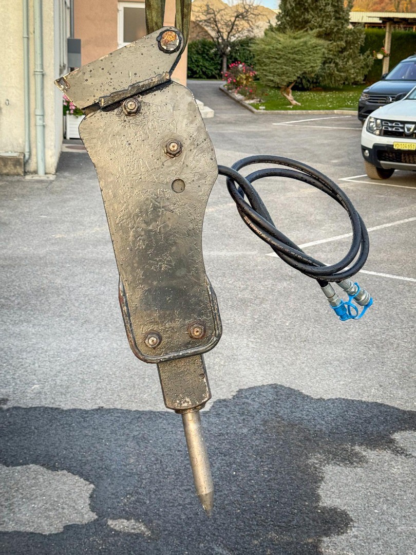 d38b2ddc-61c6-459c-8cb5-7ffee2cbe754-TKB-71 (4).jpg