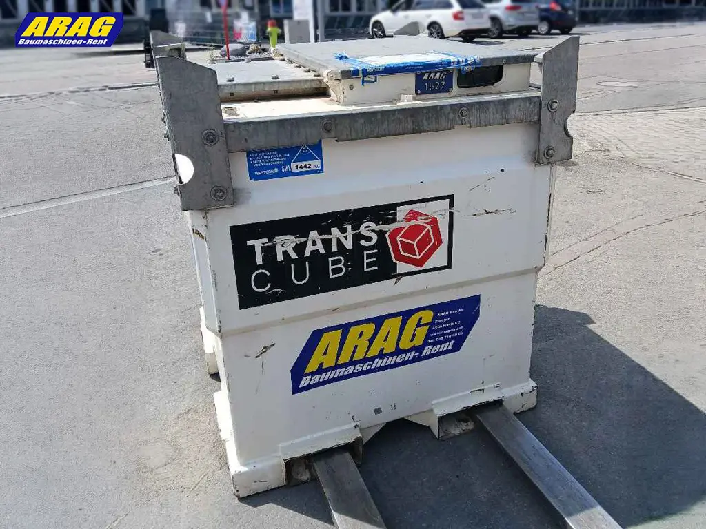 037aa3a2-457a-4e68-a569-5632f9a6a7ea-western 10TCG_ARAG1627_01.jpg