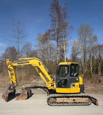 Komatsu 8t Bagger