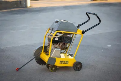 Scie de sol Wacker Neuson 95kg - E.22.25