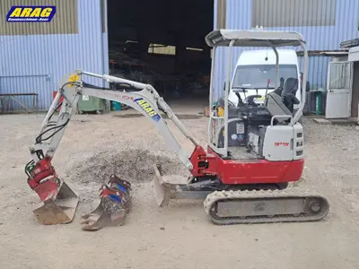 Takeuchi TB215R Raupenbagger