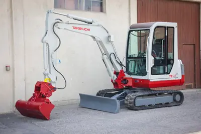 Pelle sur chenilles Takeuchi TB 3.5t - 3.52.016
