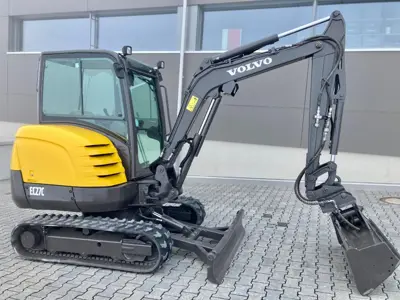 Bagger 2,8 To Volvo EC27C