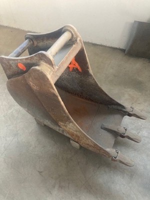 Grablöffel 40cm mit HUM 10 Aufnahme