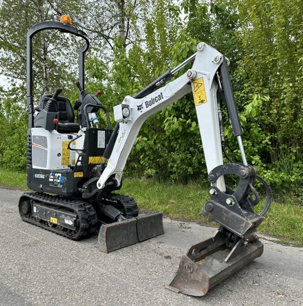 d72843ae-e0d8-4fc7-9939-f7e5e5499975-1.-leiser-ag-bobcat- e10e.jpg